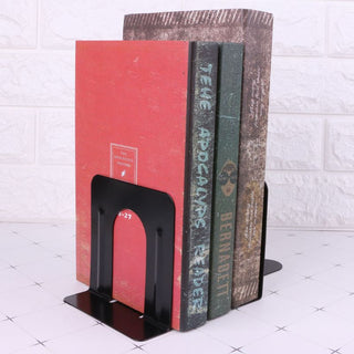 Serre-Livre Au Design Industriel Audacieux