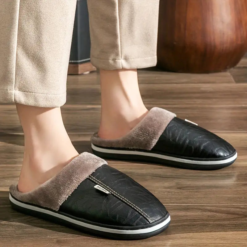 Chaussons en Simili Cuir et Fourrure