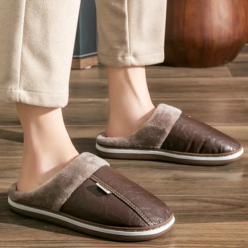 Chaussons en Simili Cuir et Fourrure